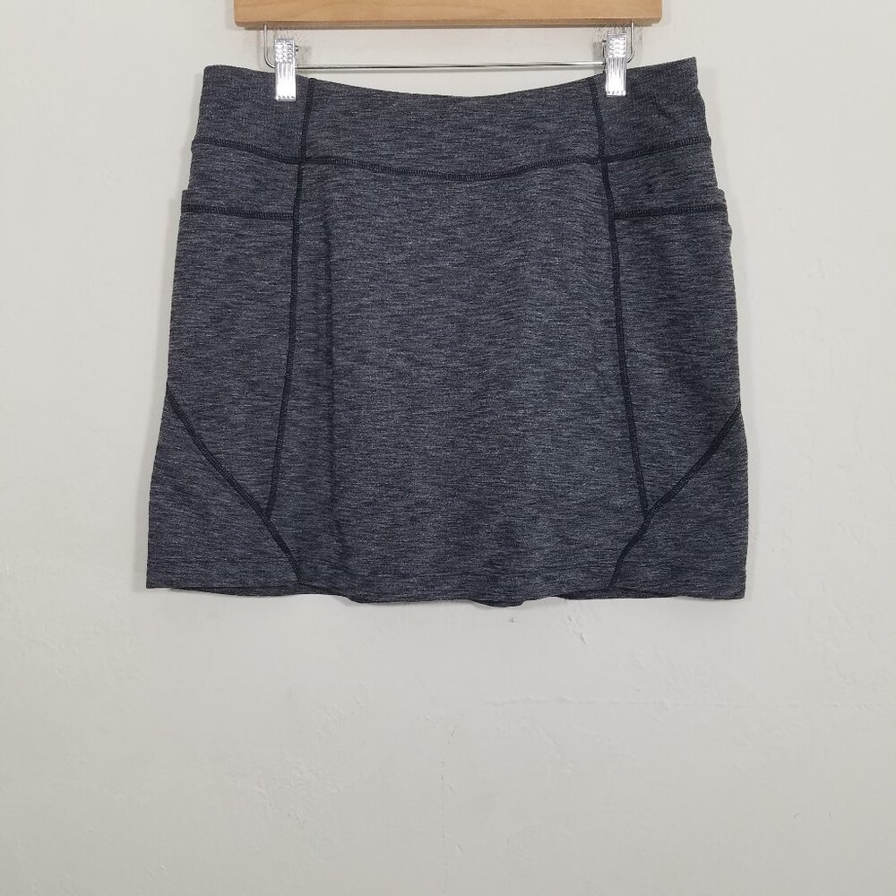 Athleta Skirt/Skort with Pockets Gray Size L